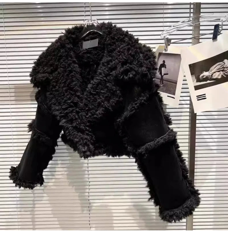Lautaro Autumn Winter Short Hairy Thick Warm Black Faux Sheepskin Coat Women with Long Sleeve Luxury Designer Fluffy Jacket 2023