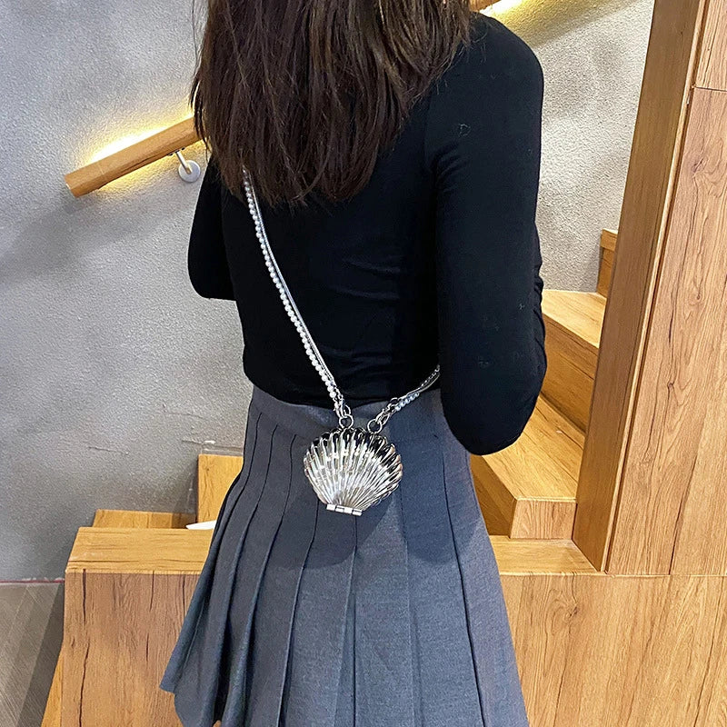 Metal Shell Bag Mini Lipstick Bag Pearl Chain Crossbody Bag Shoulder Bag Handbag Purse Waist Bag Women Makeup Jewelry Bag