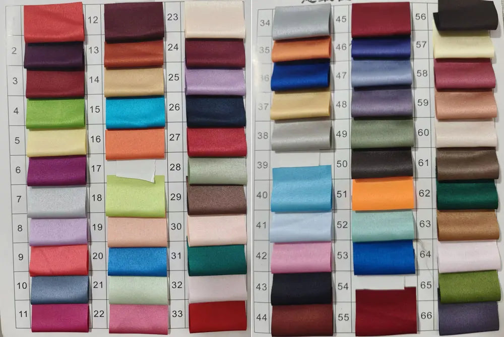Vestido de Festa em Cetim com Bolsos, Tomara Que Caia e Modelagem Evasê