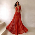 Vestidos longos sensuais vazados  plissados, chiques, decote em V, frente única, sem mangas, costas nuas, linha A