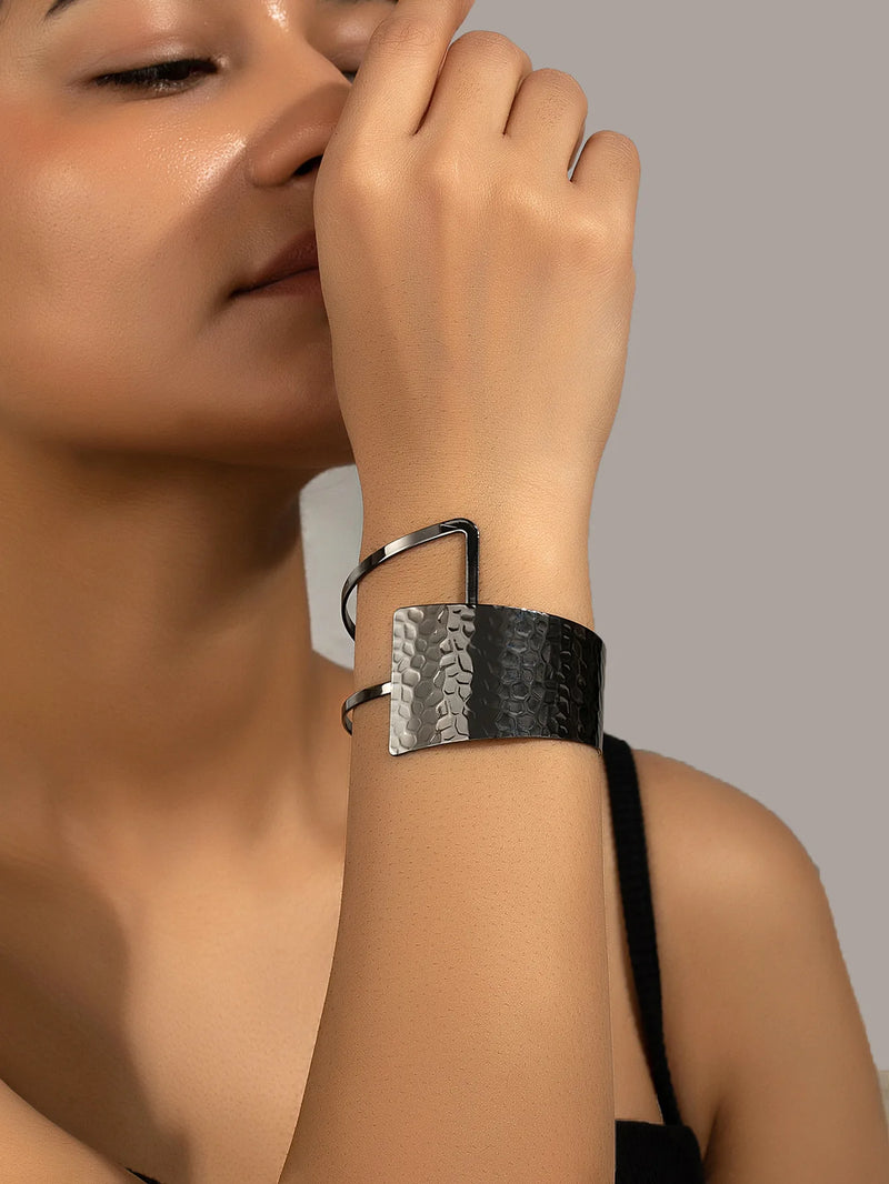 Creative And Exaggerated Bracelet, Niche Design, Cool Open-Ended Bracelet, A Personalized Gift For Your Savage Girlfriend