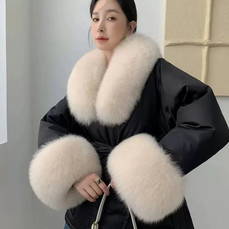 Luxury 2025 Real Fox Fur Collar And Cuffs Set for Women Winter Neck Warmer Fashion Scarf ShawlS Wrap Combo Large Size Furry Fur