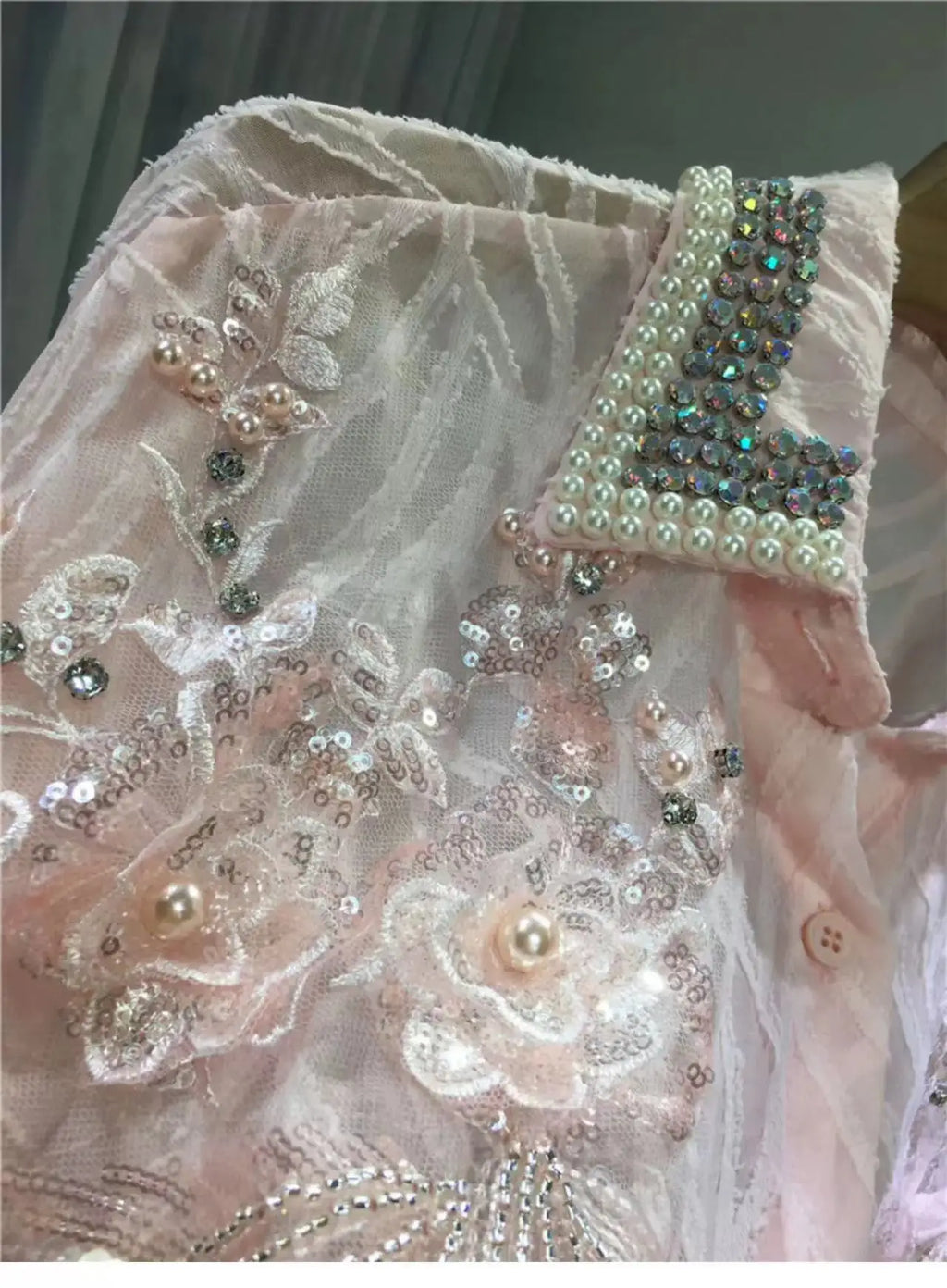 Novas blusas grandes com botões e lantejoulas e contas, camisas femininas de manga comprida, comprimento médio, rosa e branca