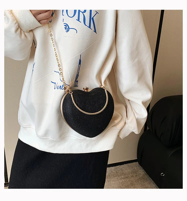 Evening Clutch Bag Women Bag Shiny Handbag Heart Shape Metal Clutches Bag Fashion Chain Shoulder Crossbody Bag Luxury Lady Purse