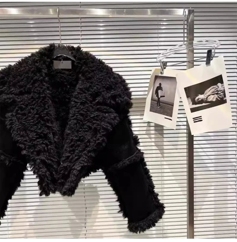 Lautaro Autumn Winter Short Hairy Thick Warm Black Faux Sheepskin Coat Women with Long Sleeve Luxury Designer Fluffy Jacket 2023
