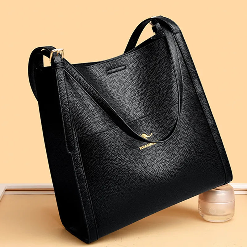 Bolsa de ombro feminina de couro de luxo, bolsa tiracolo fashion com axilas, bolsa carteiro para compras, bolsa grande de capacidade