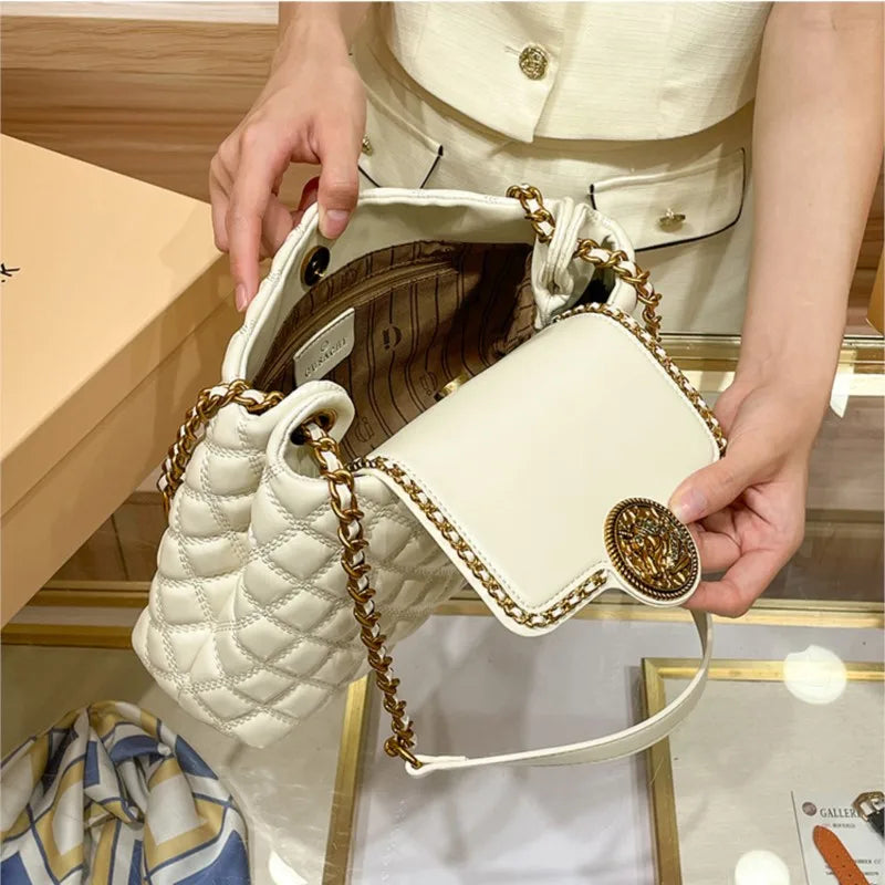 Bolsa de corrente de couro genuíno de marca para mulheres em 2025, novo designer com um senso de luxo, bolsa de ombro nas axilas de grande capacidade - CRAVO ROSE