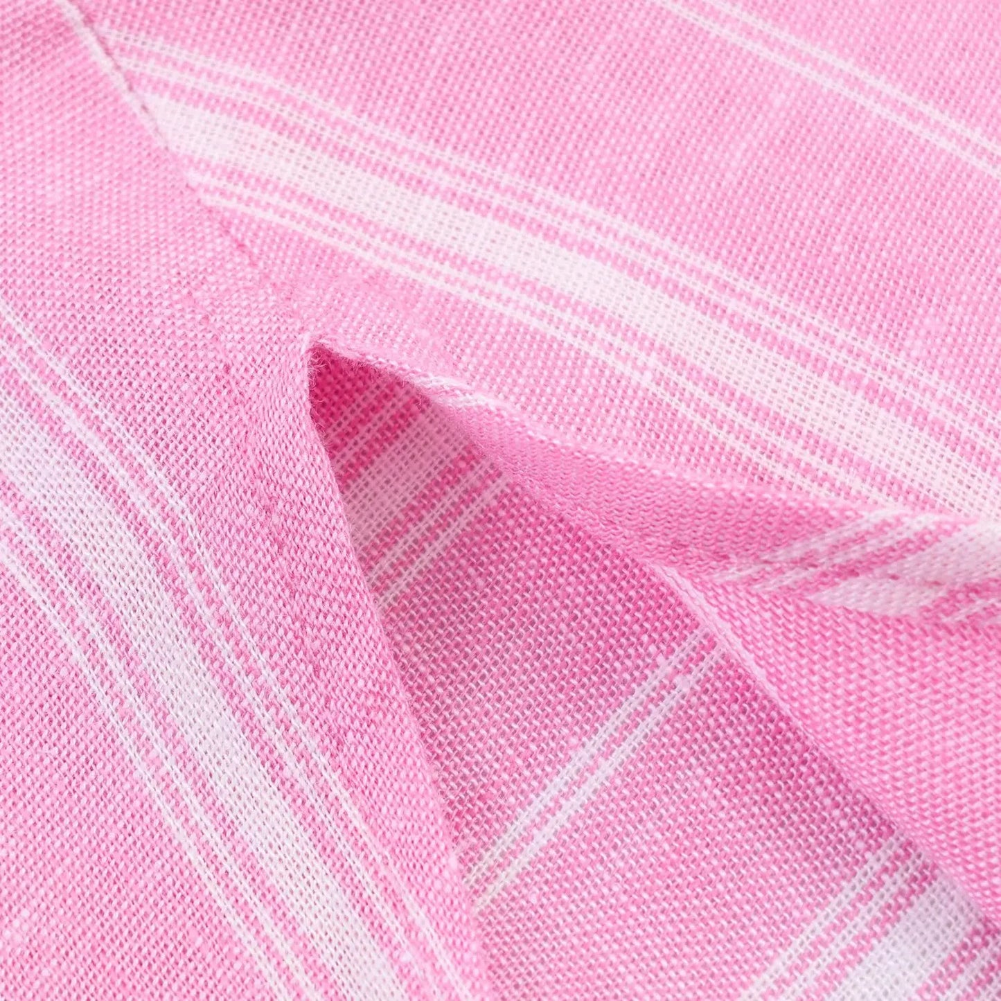 Conjunto social (2 Peças): Camisa Listrada Rosa Oversized de Manga Longa e Saia Midi Plissada com Recorte e Zíper