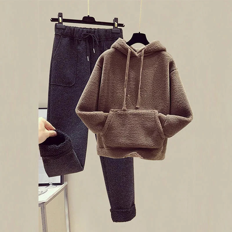 Thickened Lamb Velvet Set Women's Autumn Winter New Embroidery Sweatshirt Woolen Wide Leg Pants Two Piece Set Casual Style