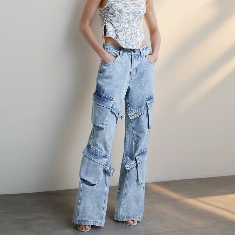 TWOTWINSTYLE Calça jeans feminina folgada com bolsos e patchwork, casual, lisa, cintura alta, botão emendado, streetwear, cargo, jeans feminino