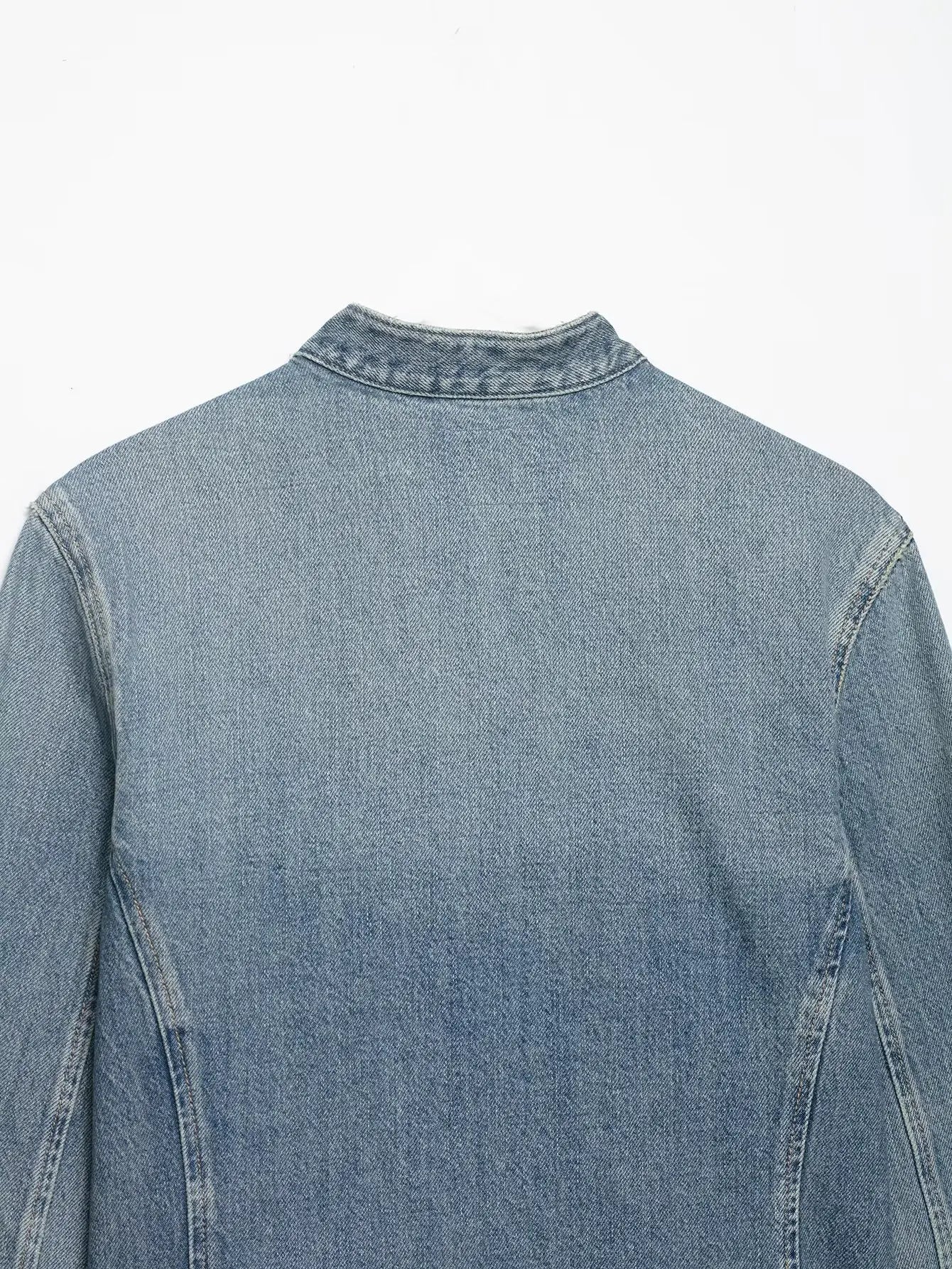 YENKYE Women's Cropped Denim Jacket Front Button Frayed Hem Stand Collar Streetwear Coat