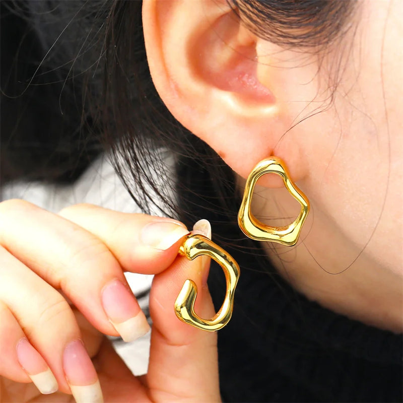 Trending Metal Geometry Stud Earring Fashion New Design Irregular Minimalist Earrings for Women Fashion Jewelry Gifts 2024