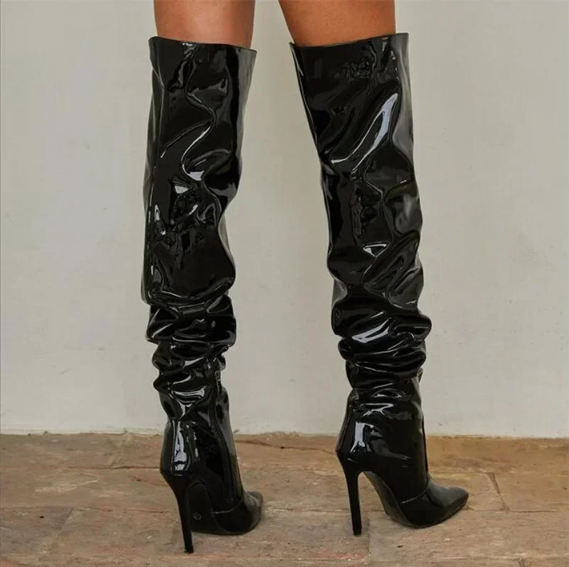 Botas acima do joelho femininas, bico fino, zíper lateral preto, salto alto fino, brilhante, plissado, salto alto
