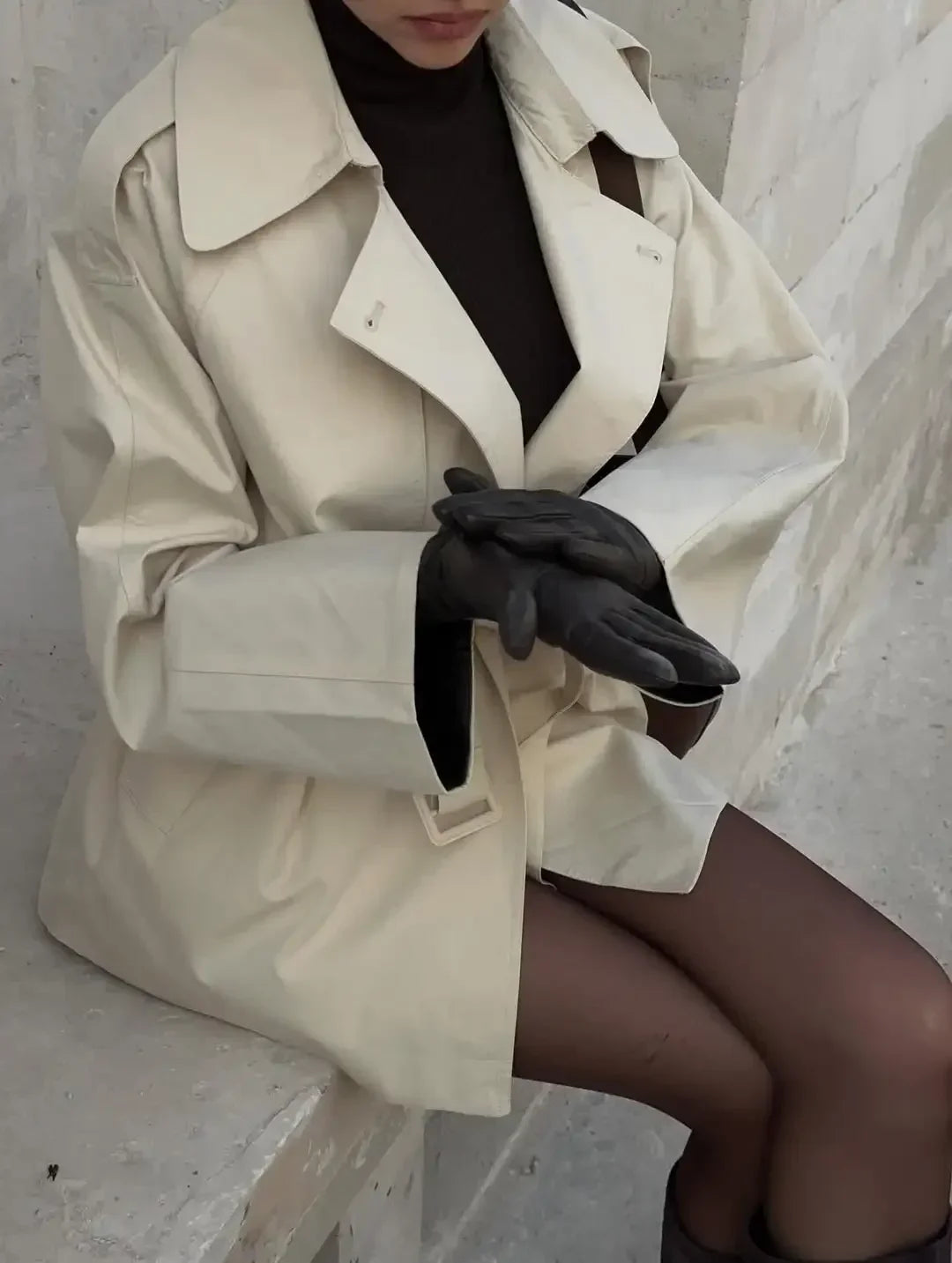 Women Lapel V-neck Belt Trench Coat Fashion Lace Up Full Sleeve Button Short Thin Windbreak 2025 New Lady Daily Street Outerwear