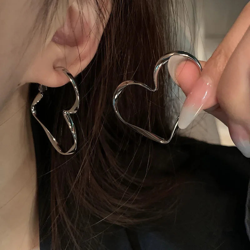 New Fashion Trend Unique Design Elegant Delicate Retro Exaggerated Multilayer Stud Earrings Women Jewelry Party Gifts Wholesale