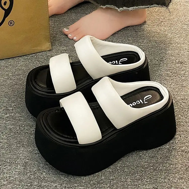 Platform Slippers Women Summer Wear Fashion 2025 New Style Increase Sandals Casual Everything Muffin Flip-flops Beach Shoes