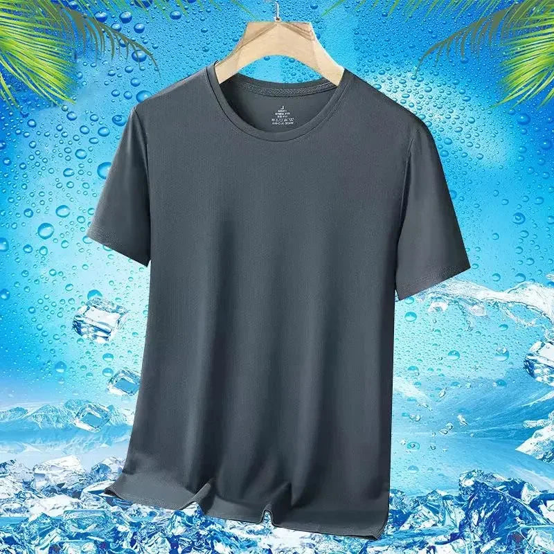 Camiseta masculina de manga curta, de seda gelada e secagem rápida, nova malha respirável, ajuste solto, gola redonda, camisa esportiva casual para o verão
