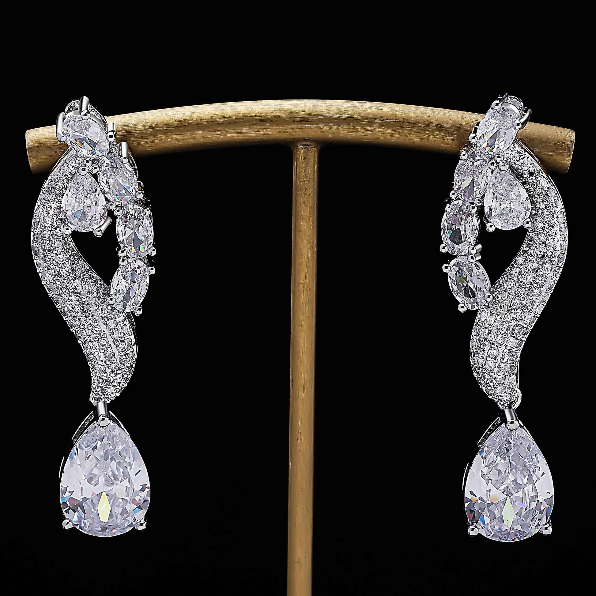 2023 Hot selling cubic zirconia zircon women's pendant earrings, platinum crystal wedding earrings, bride jewelry gifts